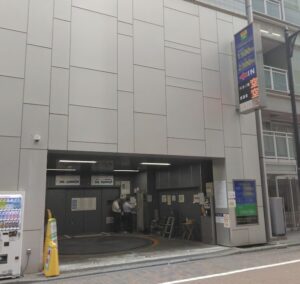 NPC24Hストラータ銀座パーキング